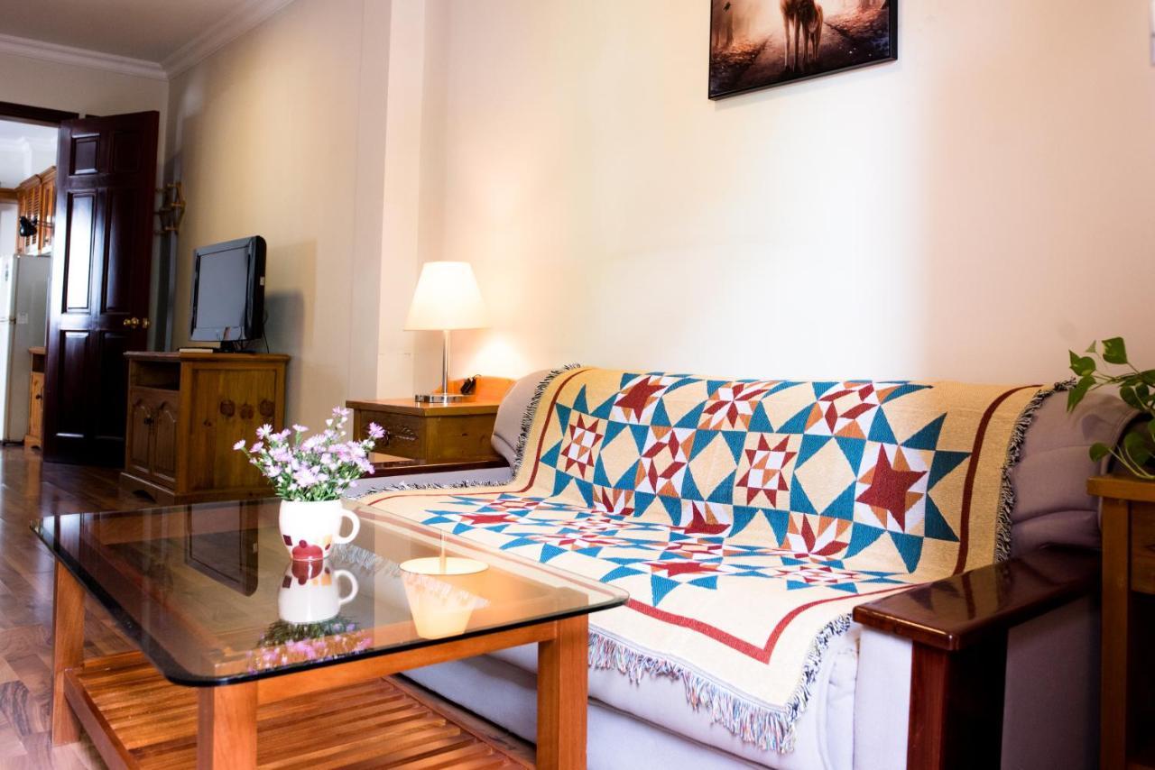Ba Tra House Hotel Хошимин Екстериор снимка