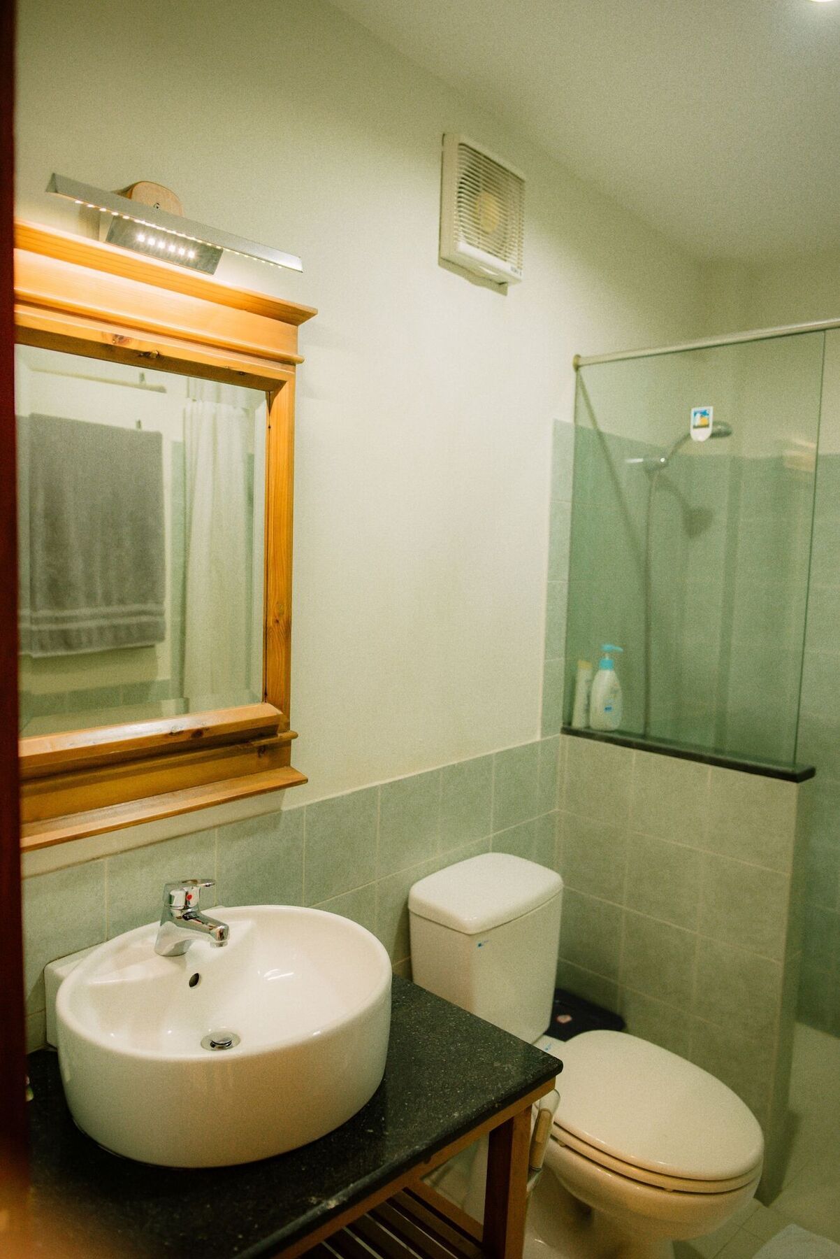 Ba Tra House Hotel Хошимин Екстериор снимка